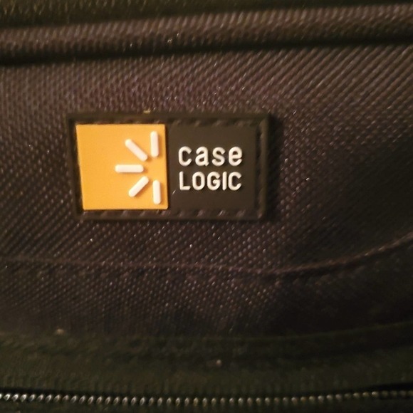 Case Logic 15.6 laptop bag - Picture 5 of 8